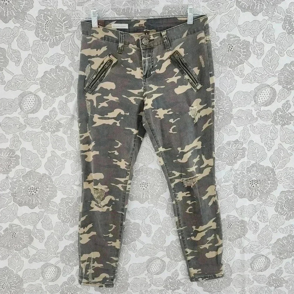 Kut from the Kloth Mia Toothpick Ankle Skinny Camo Distressed Pants 4 - Picture 1 of 9
